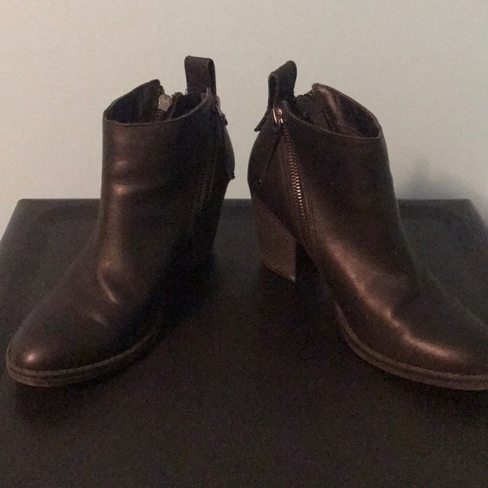 Booties - Picture 5 of 5
